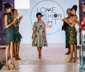 Lire la suite à propos de l’article Lomé Fashion Night 2025 : Succès de la 6ème édition